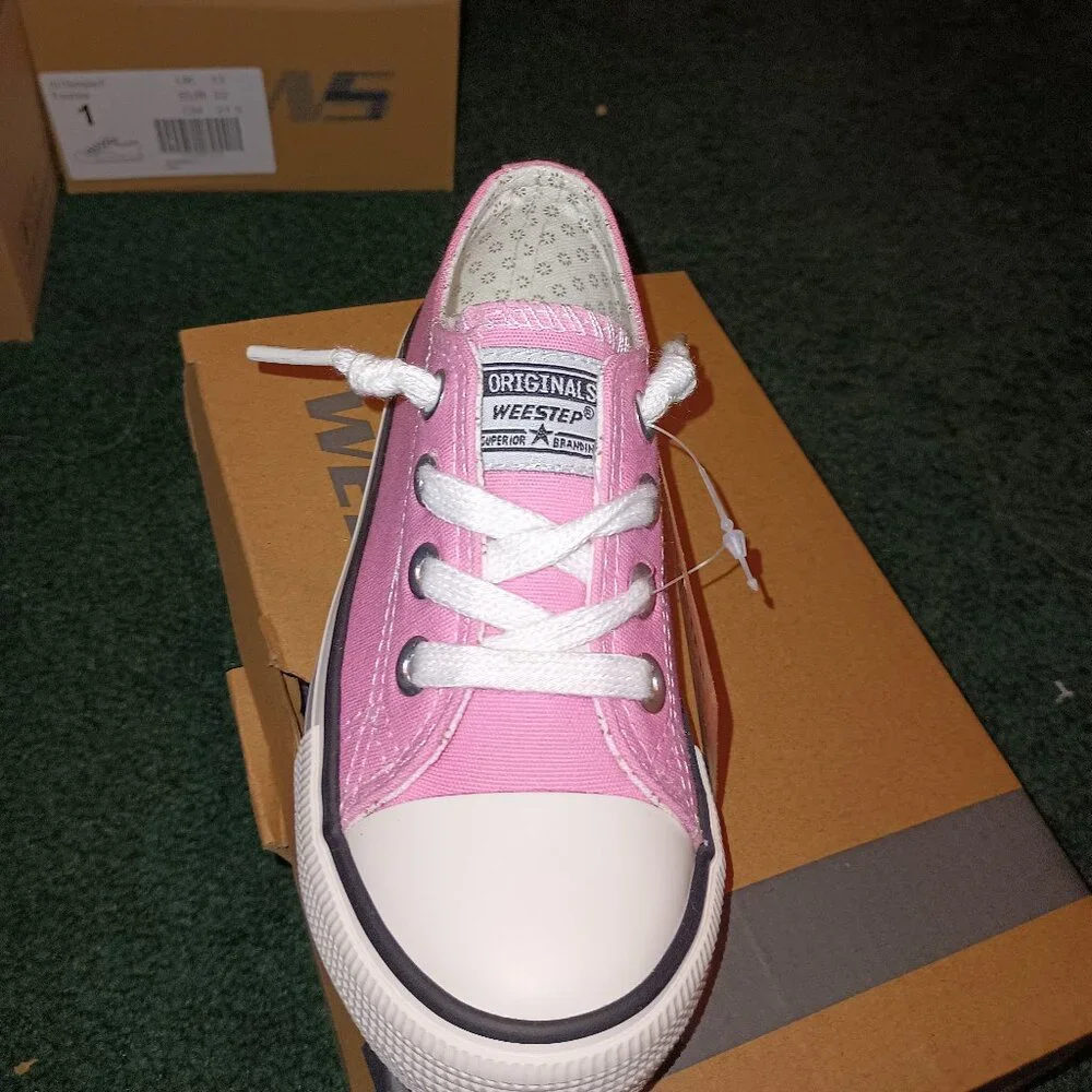 NWT Weestep Toddler Adjustable Lace Up Low Top Canvas Sneaker UNISEX Pink 9